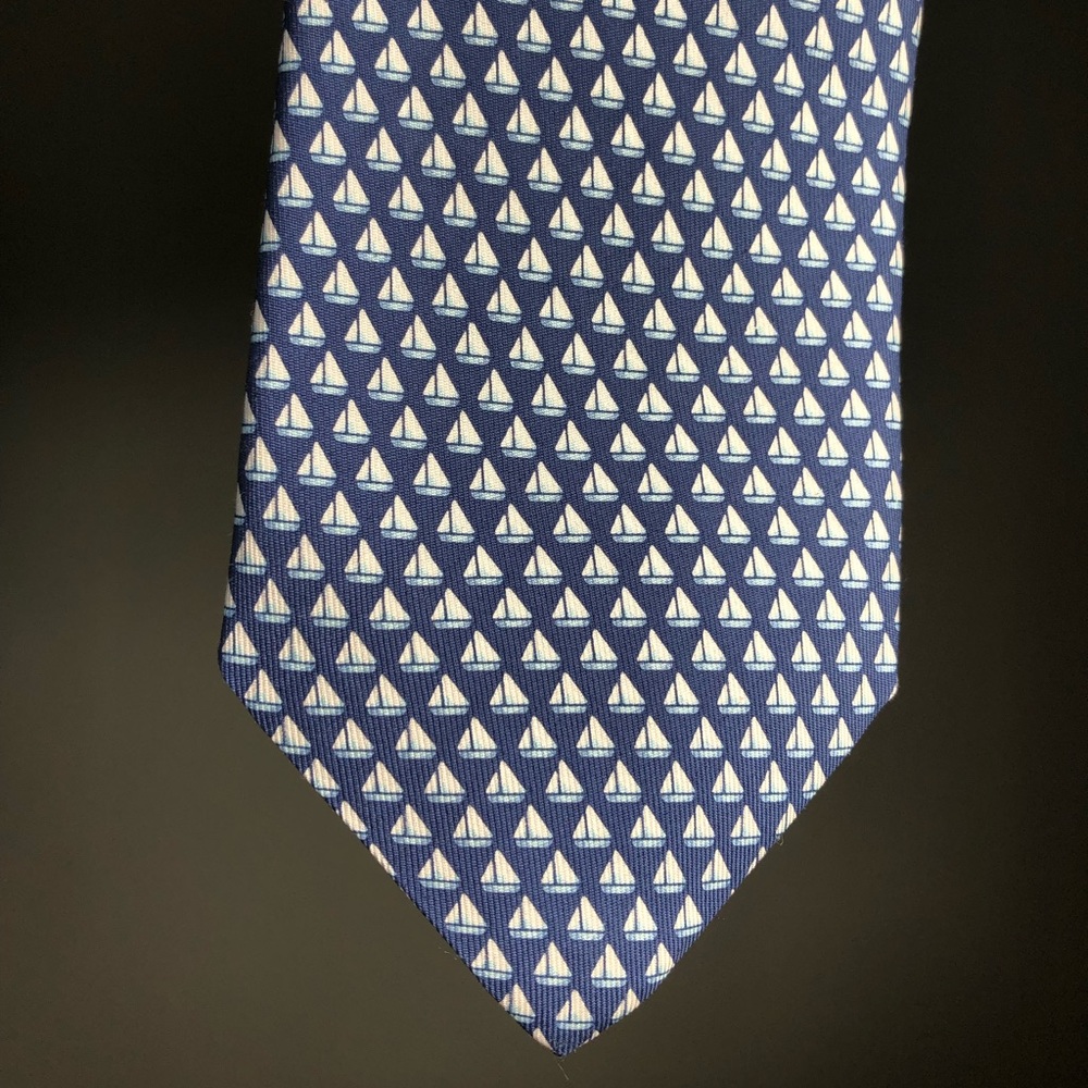 Tie NWT